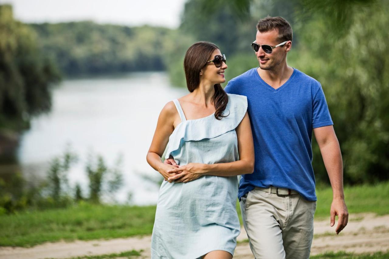 Barack Thermal Hotel And Spa Tiszakecske Ngoại thất bức ảnh